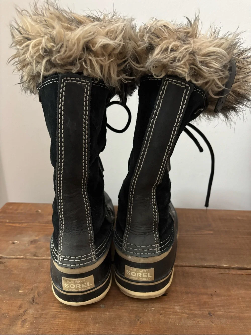 Sorel Women's Joan of Arctic Black Winter Snow Lace-Up Boots Size 6